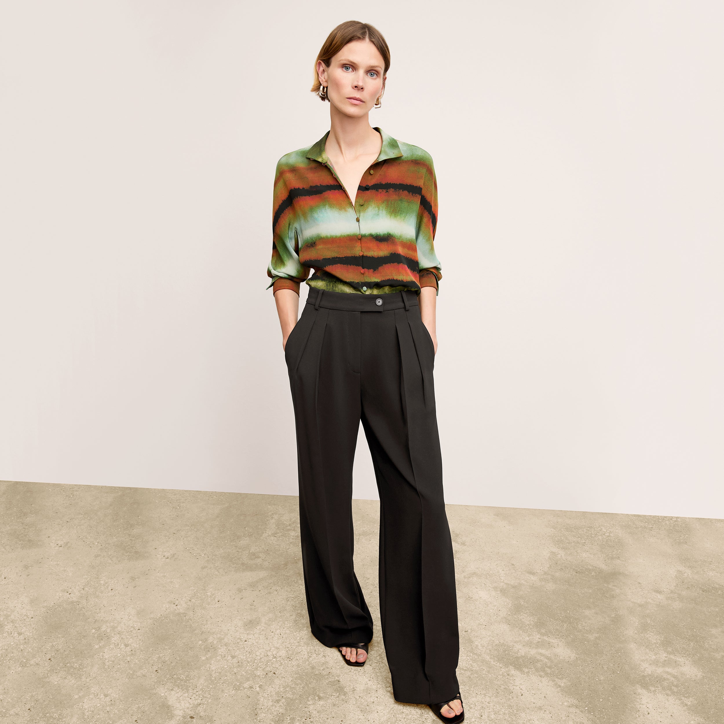 Bia Pleated Trouser - Everyday Crepe :: Black – M.M.LaFleur