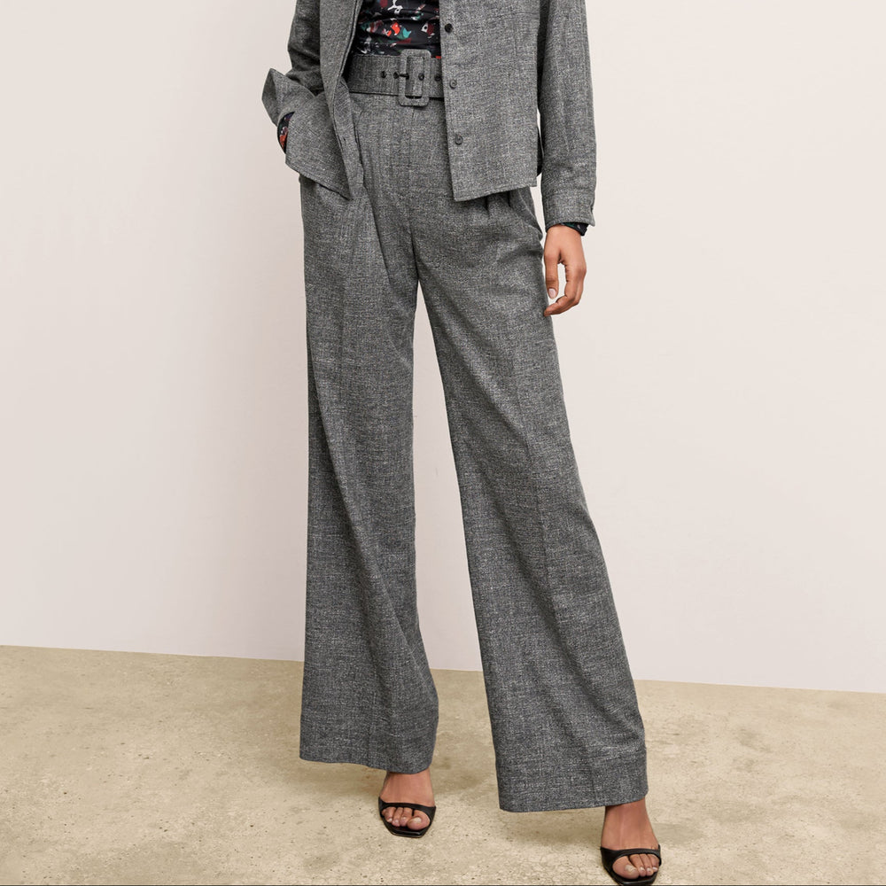 front image of a woman wearing the bia pants in black/white