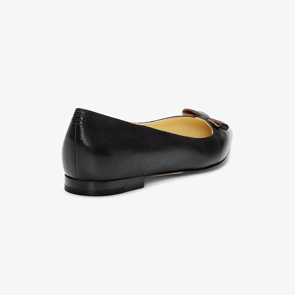image of the natalie flat in black vachetta