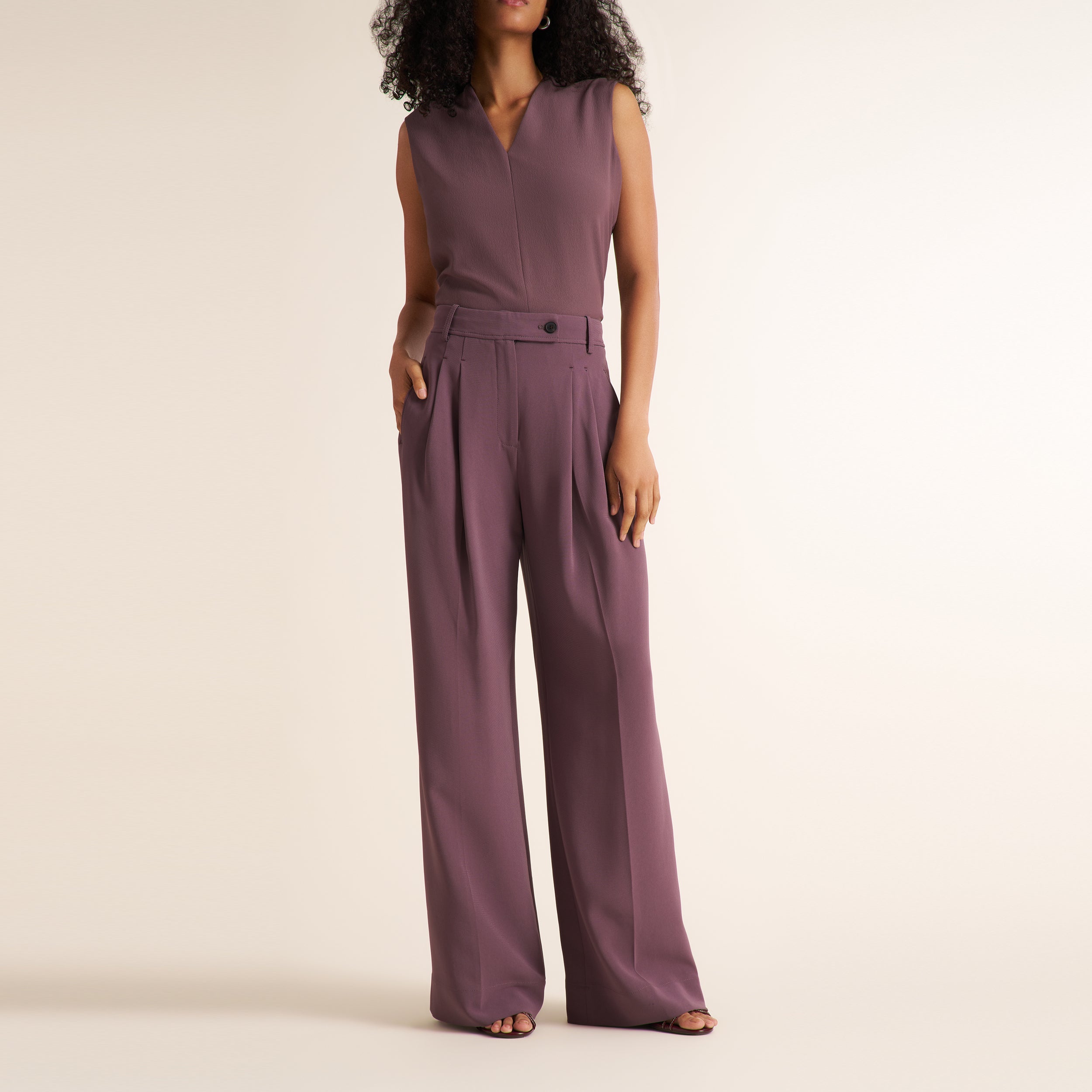 Bia Pleated Trouser - Everyday Crepe :: Hazy Mauve