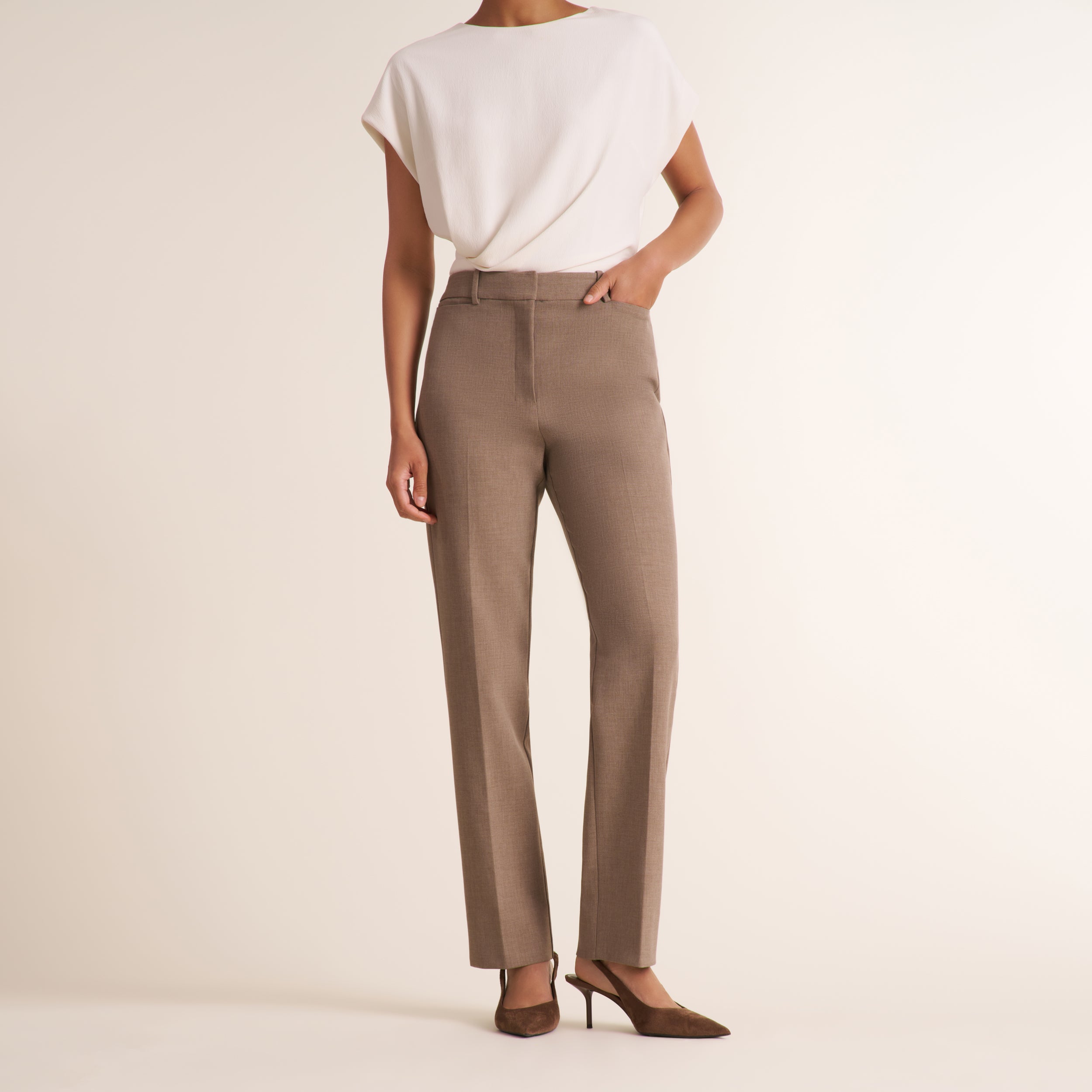 Smith Straight Trouser - Luxe Flex Suiting :: Toasted Coconut
