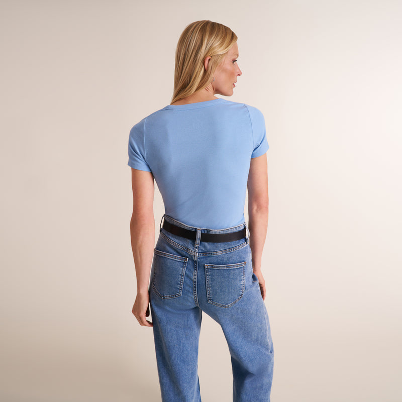 Avi Scoopneck T-Shirt