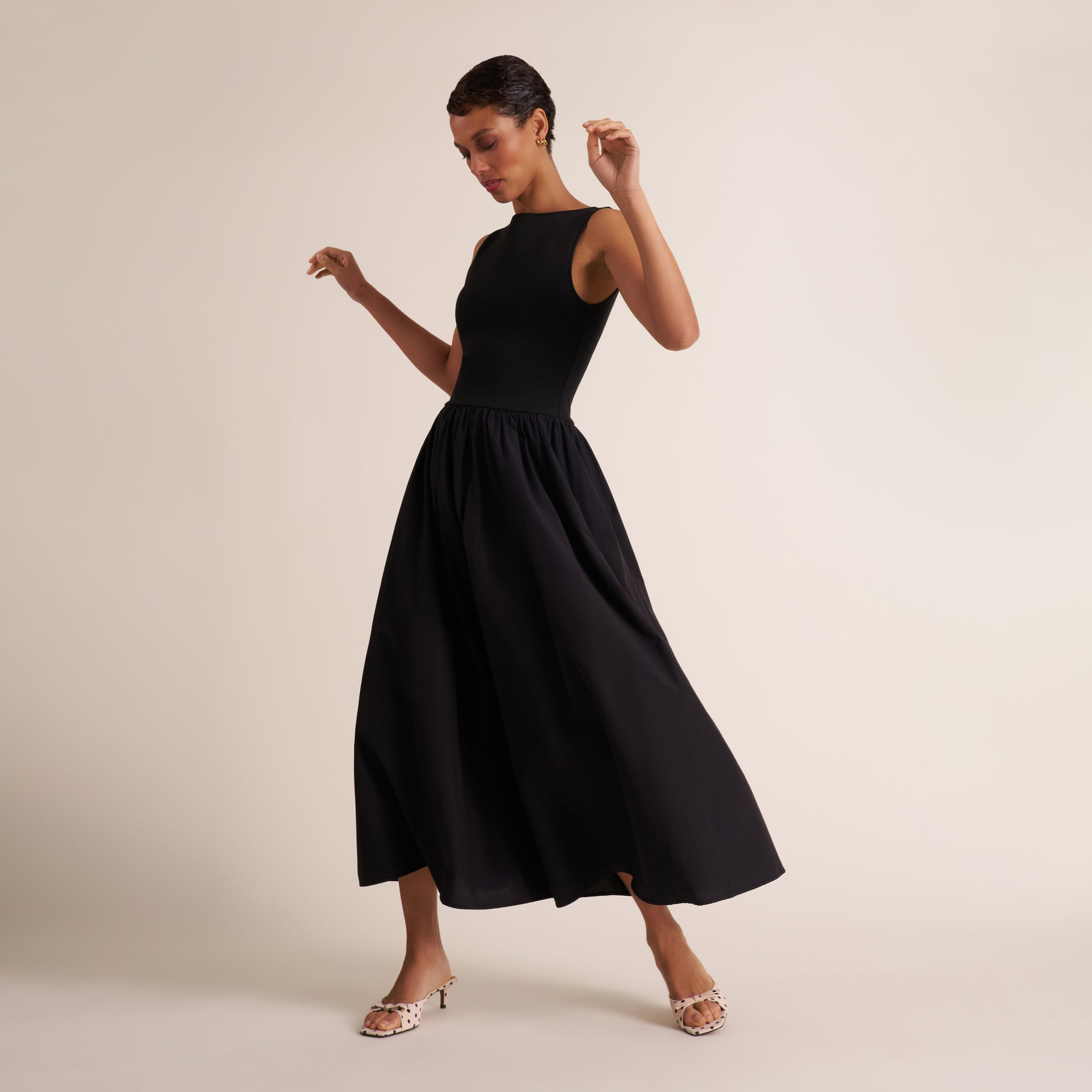 M.M.LaFleur Beatrice Look Back Dress I Queen Anna