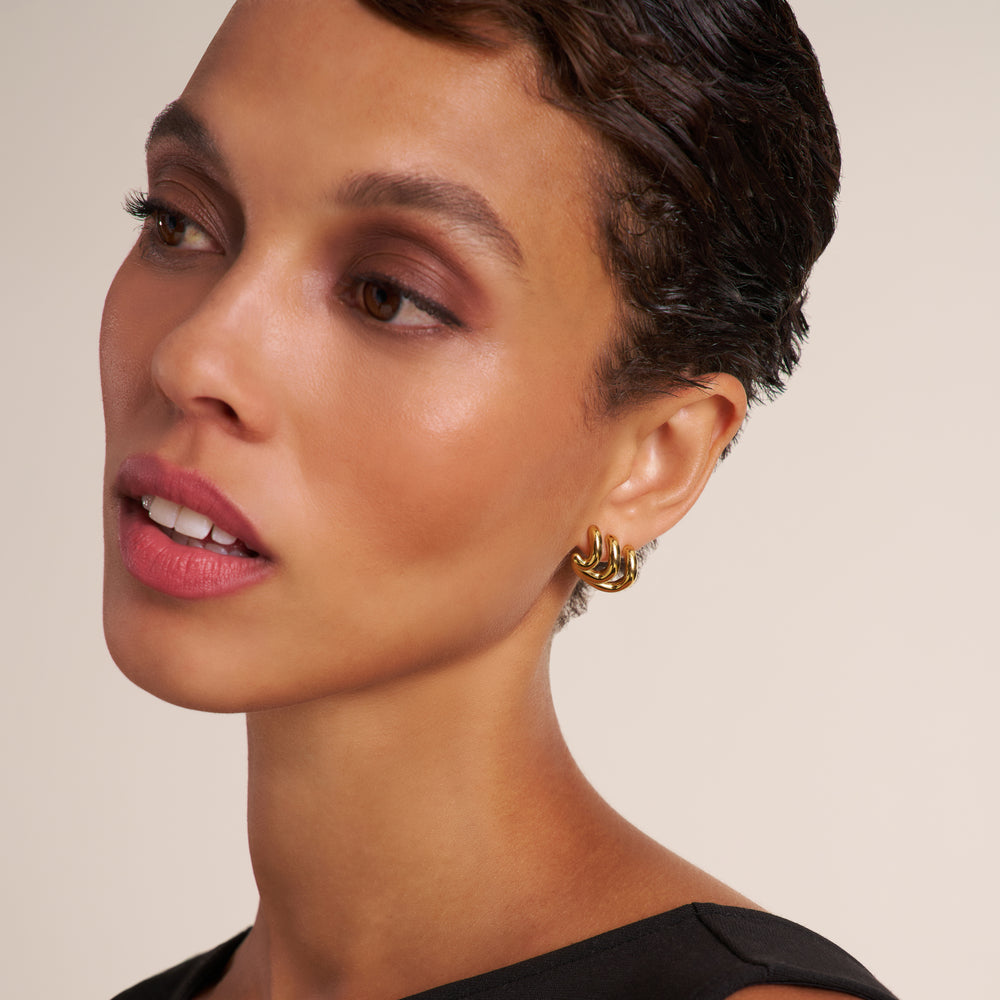 Cal earrings in gold