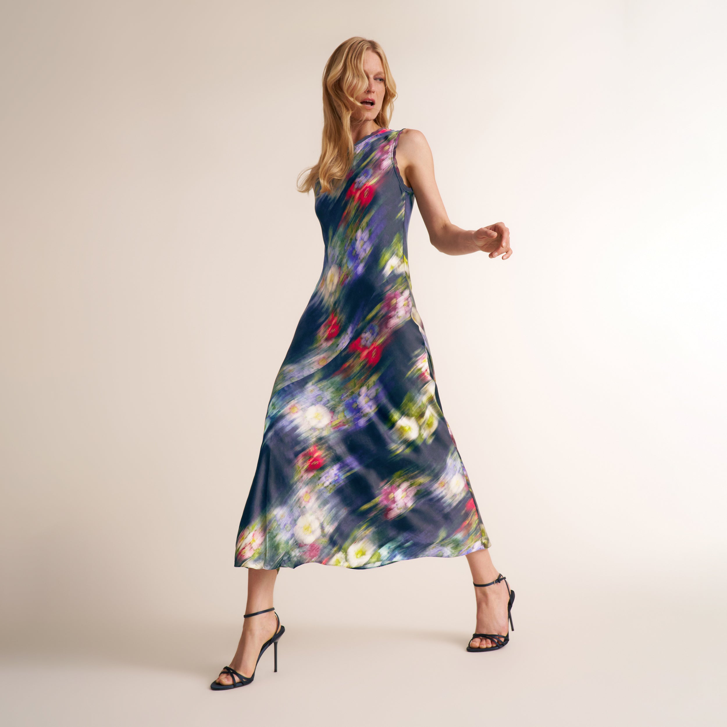 Camille Sway Dress - Printed Silk Charmeuse Blend :: Garden Haze