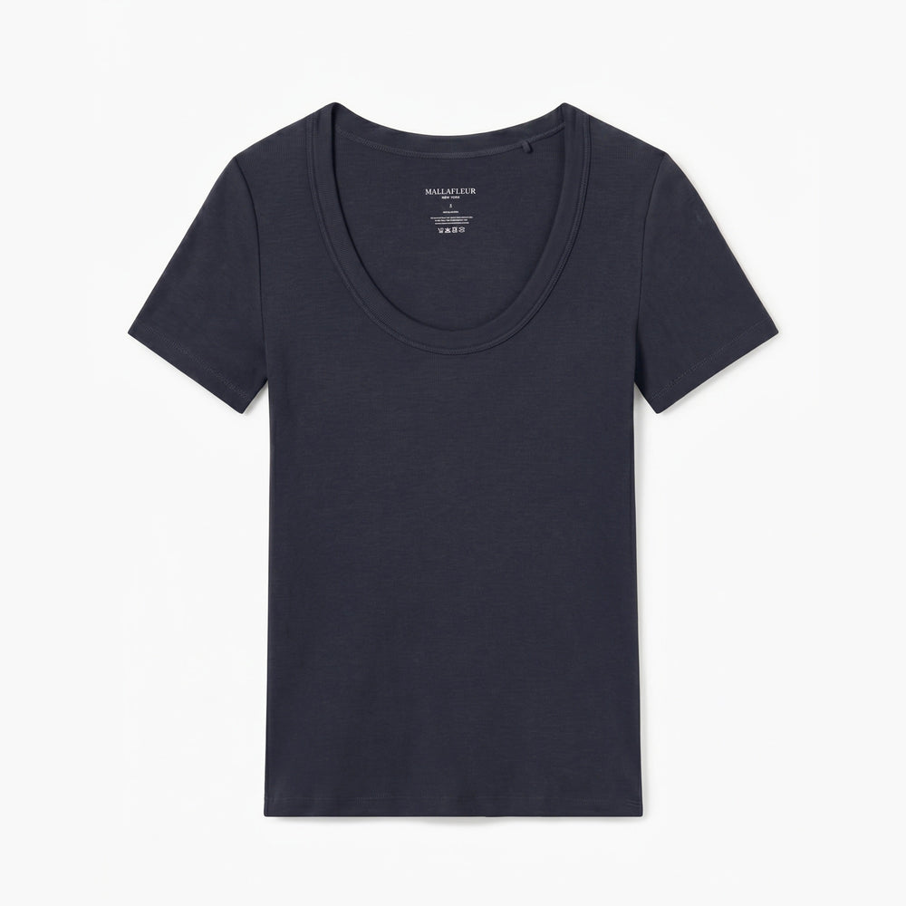 Packshot of a scoop neck short sleeve navy t-shirt