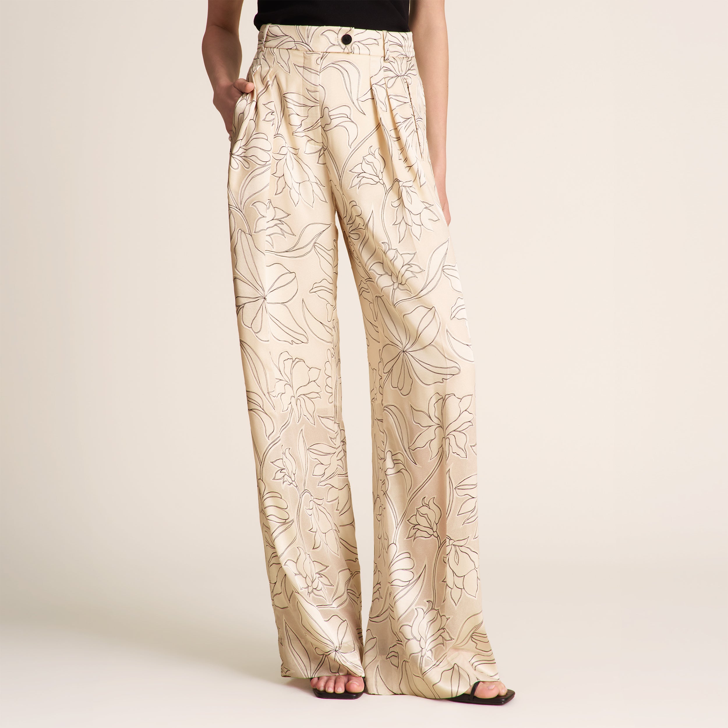 Bia Pleated Trouser - Printed Burnout :: Black/Ivory