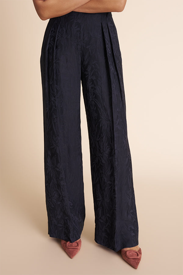 Bia Pleated Trouser - Twill Floral Jaquard :: Dark Navy – M.M.LaFleur
