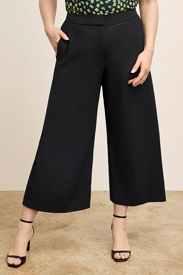 Elena Travel Culotte - Everyday Crepe :: Black – M.M.LaFleur