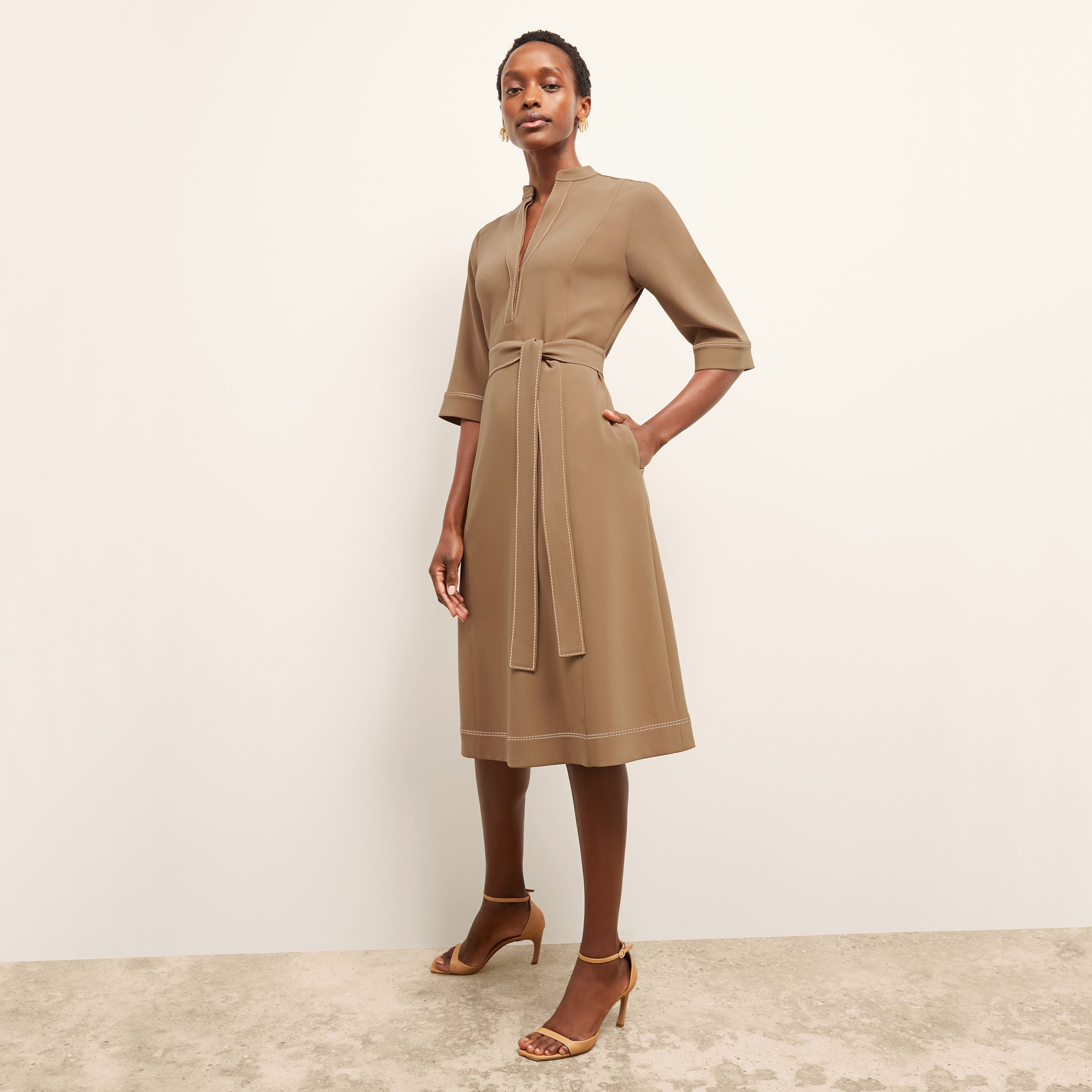 Lauleh Tunic Dress - Everyday Crepe with Topstitch :: Light Saddle M.M.LaFleur Lauleh Tunic Dress - Everyday Crepe with Topstitch :: Light Saddle M.M.LaFleur