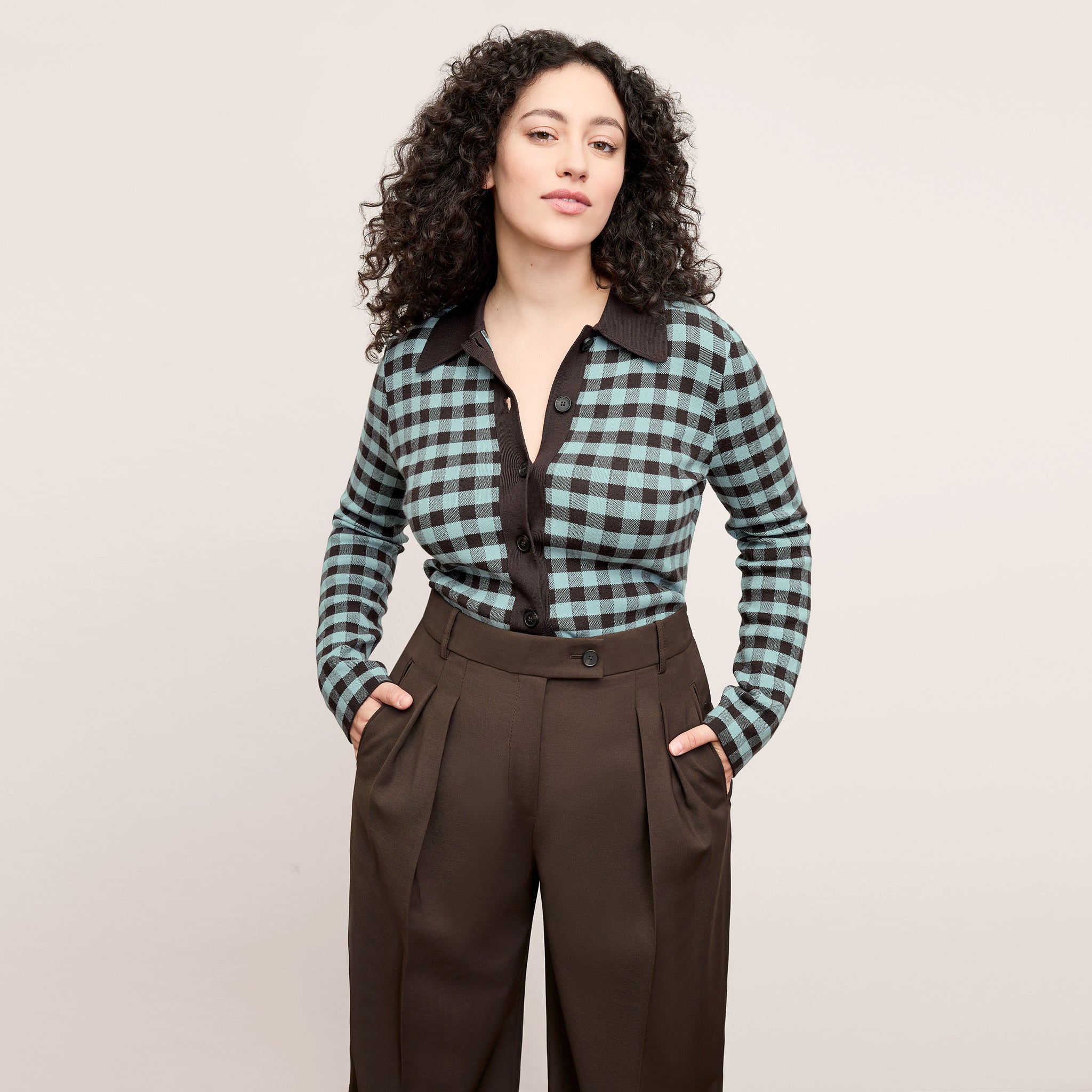 Front image of a woman wearing the Bia Pant in Date