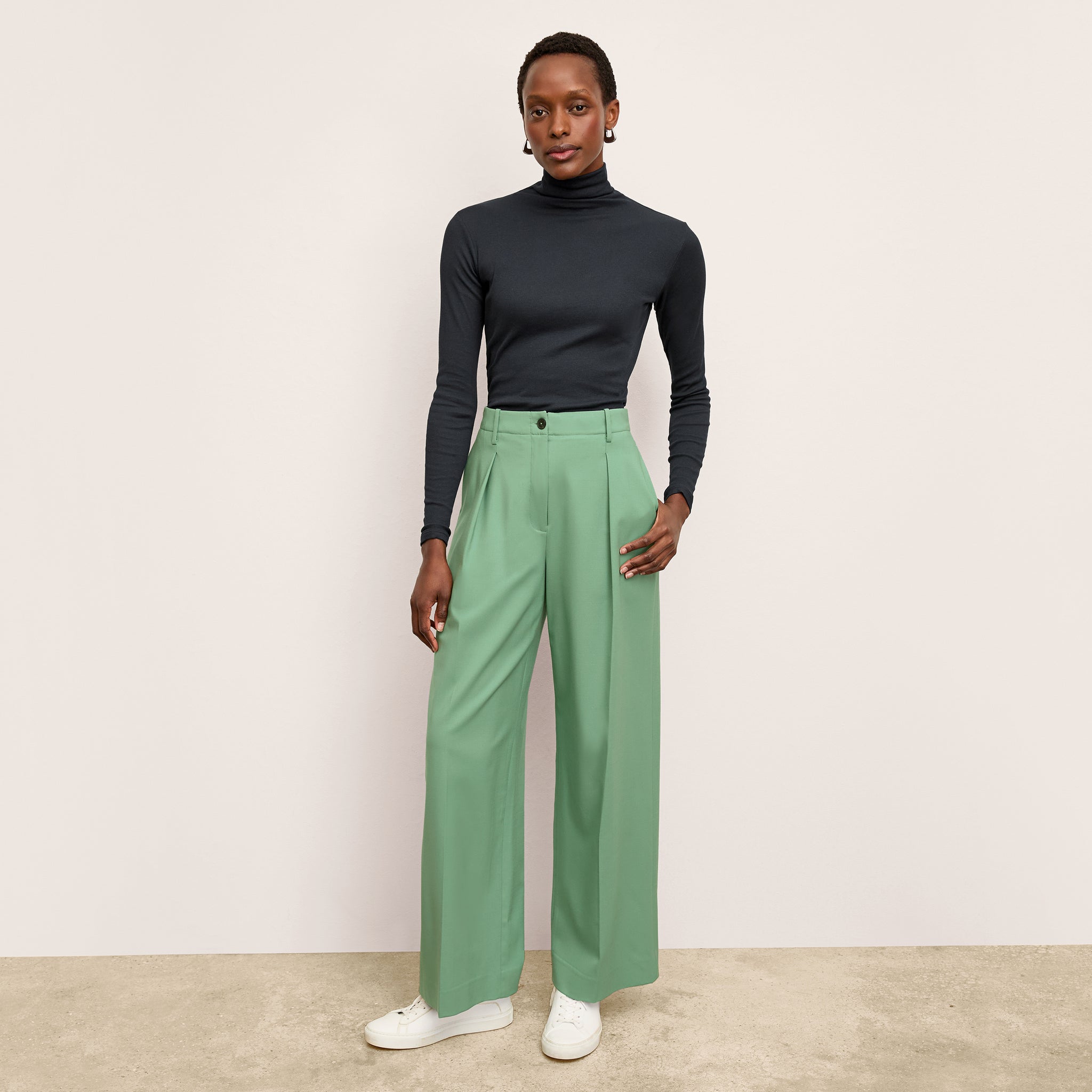 Zuri Pleated Trouser Italian Wool Twill :: Parisian Green –