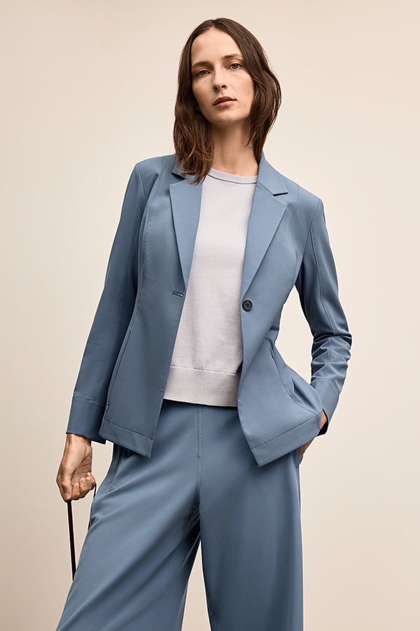 Moreland Travel Blazer - OrigamiTech :: Dusty Blue M.M.LaFleur Moreland Travel Blazer - OrigamiTech :: Dusty Blue M.M.LaFleur