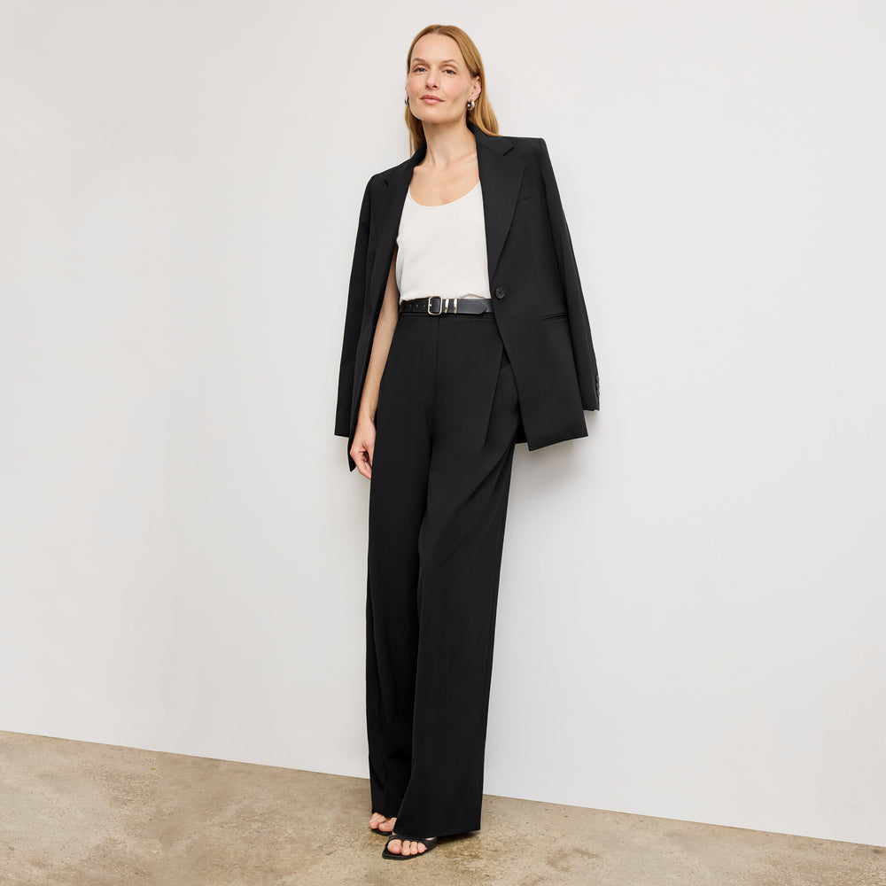 front image of a woman wearing the rossi blazer in black