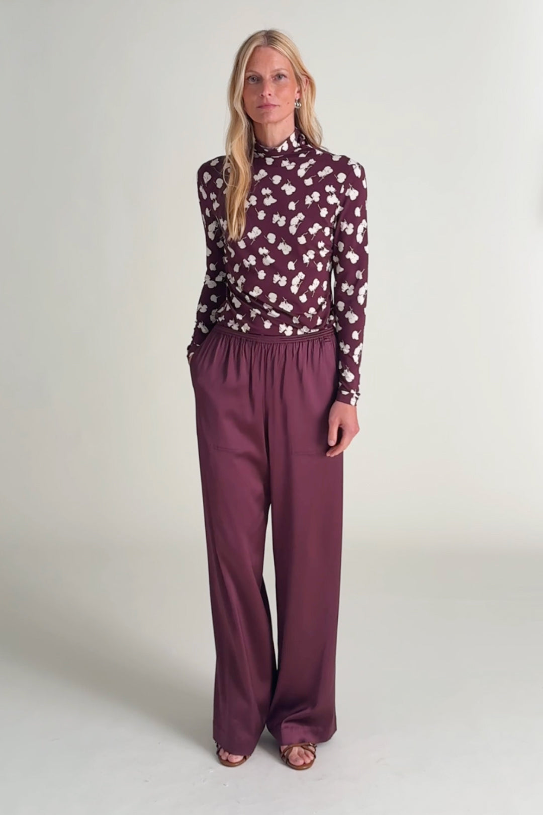 Axam Layering Turtleneck - Light Printed Jersey :: Petal Print