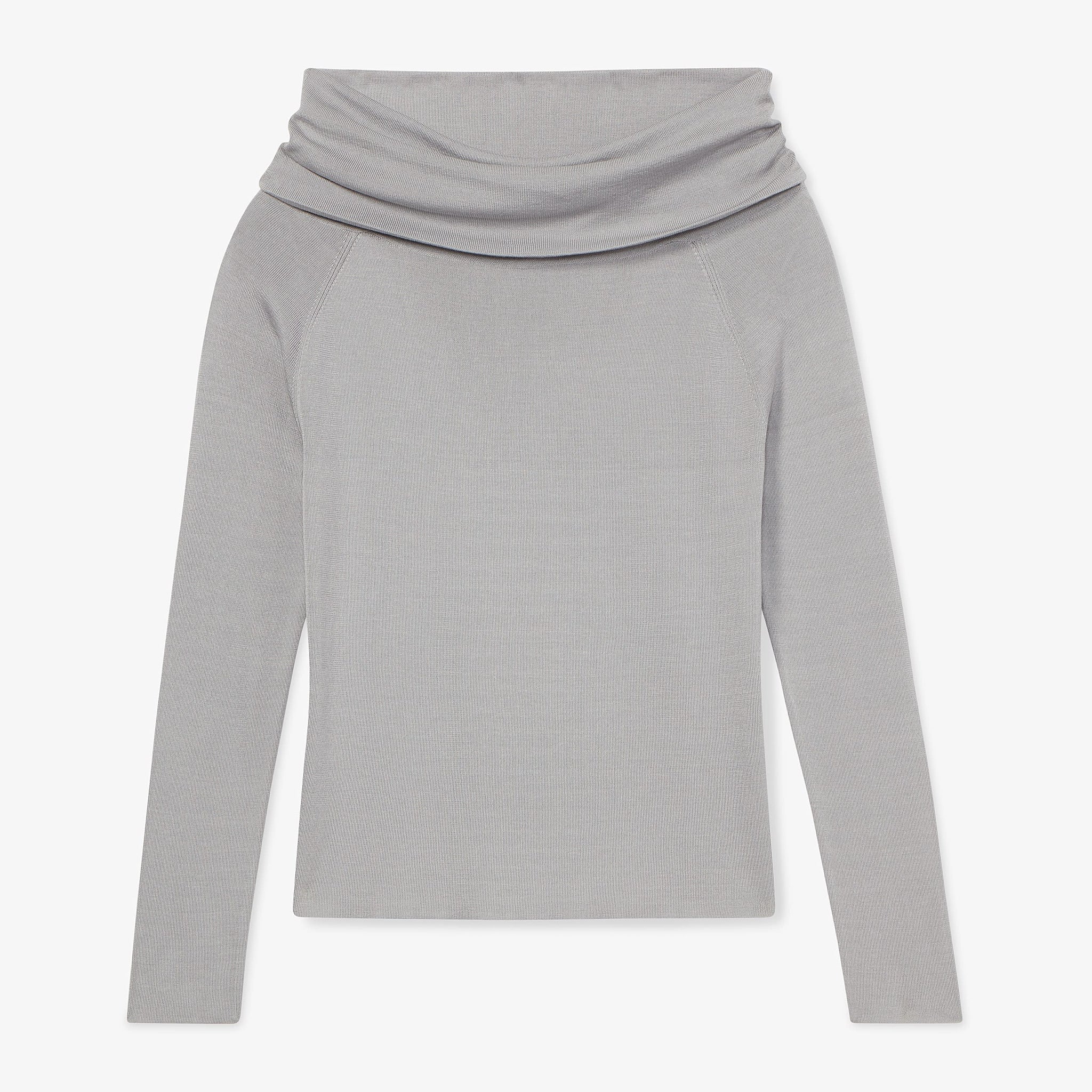 Packshot image of the Dae top in Pale Gray