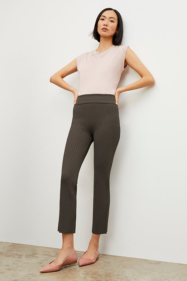 Front image of a woman wearing the Finley Stretch Pant - Ribbed Jardigan Knit in Ash 