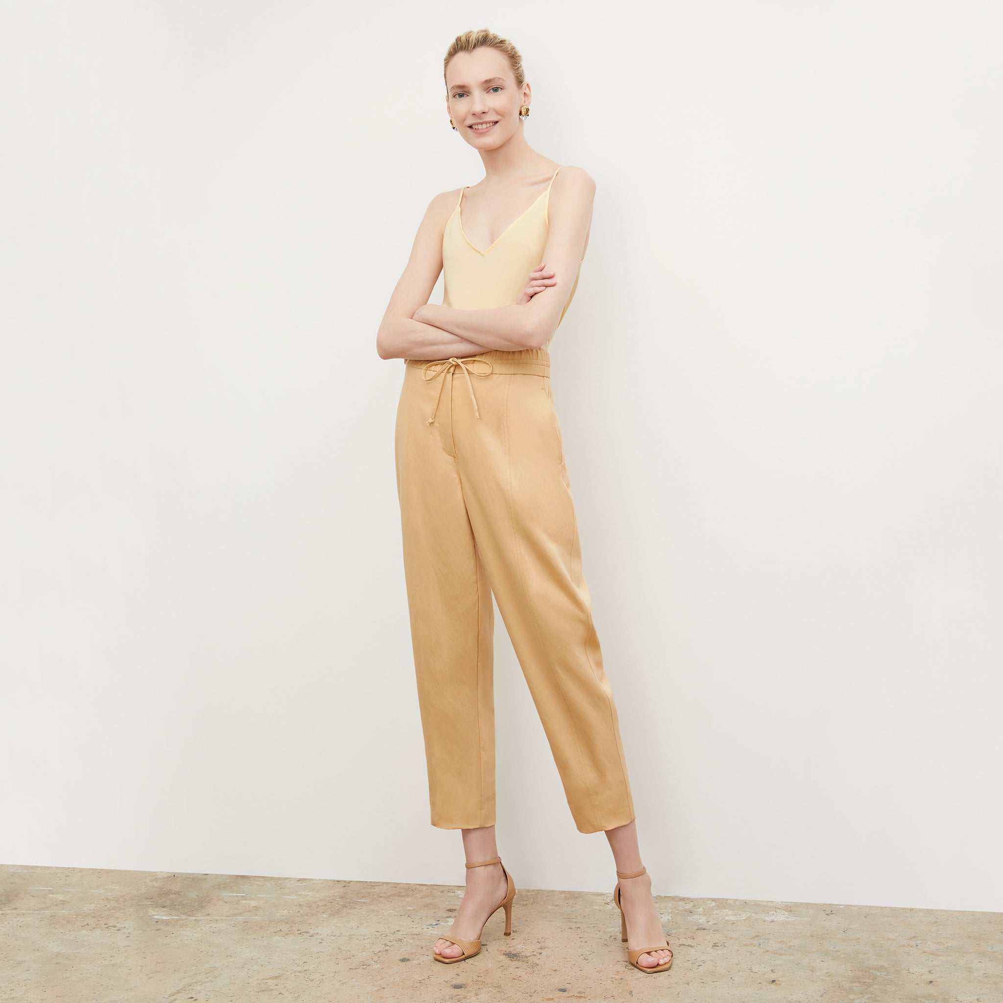 Front image of a woman wearing the Shane Pant - Everyday Twill in Butter 