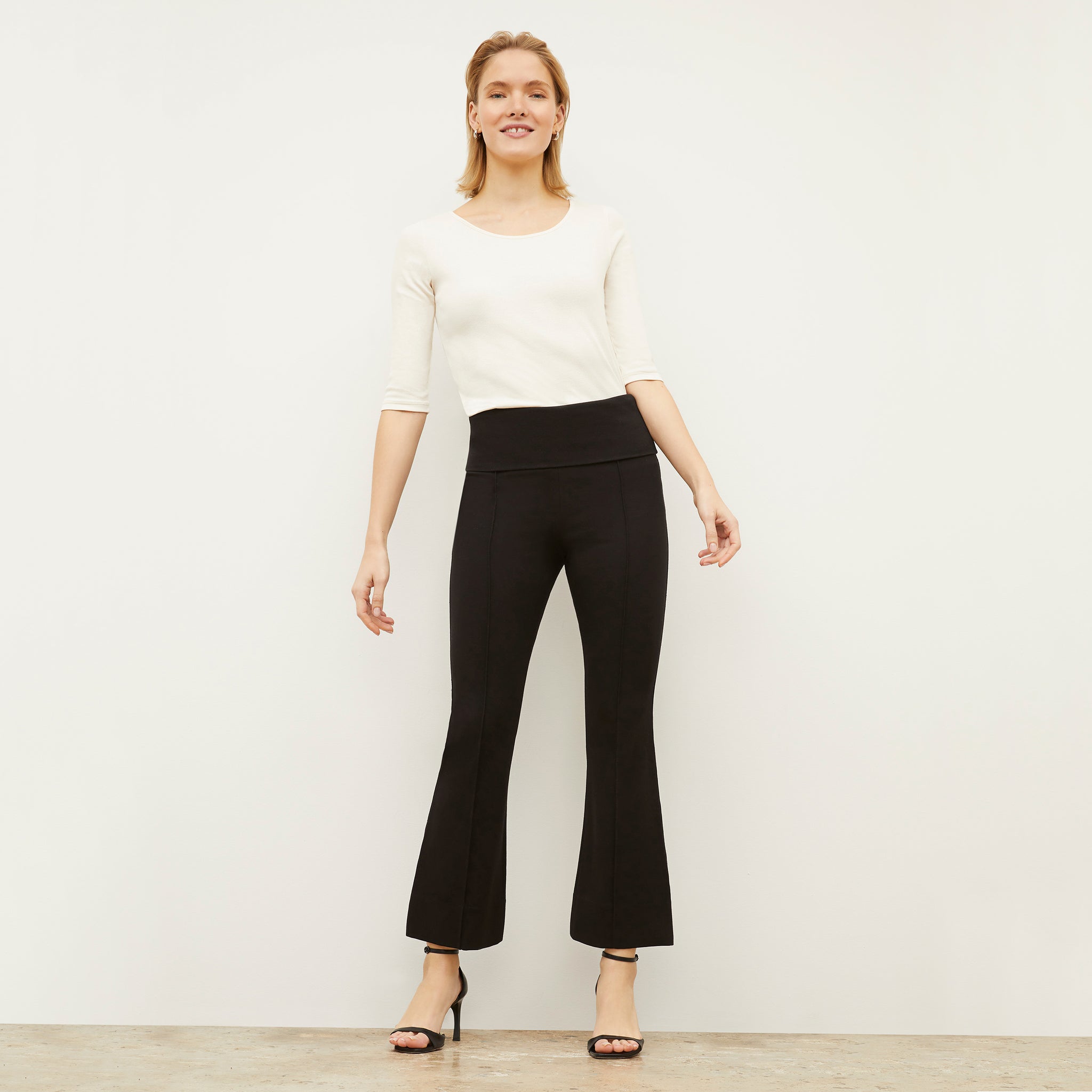 Front image of a woman wearing the Shiloh pant in Black 