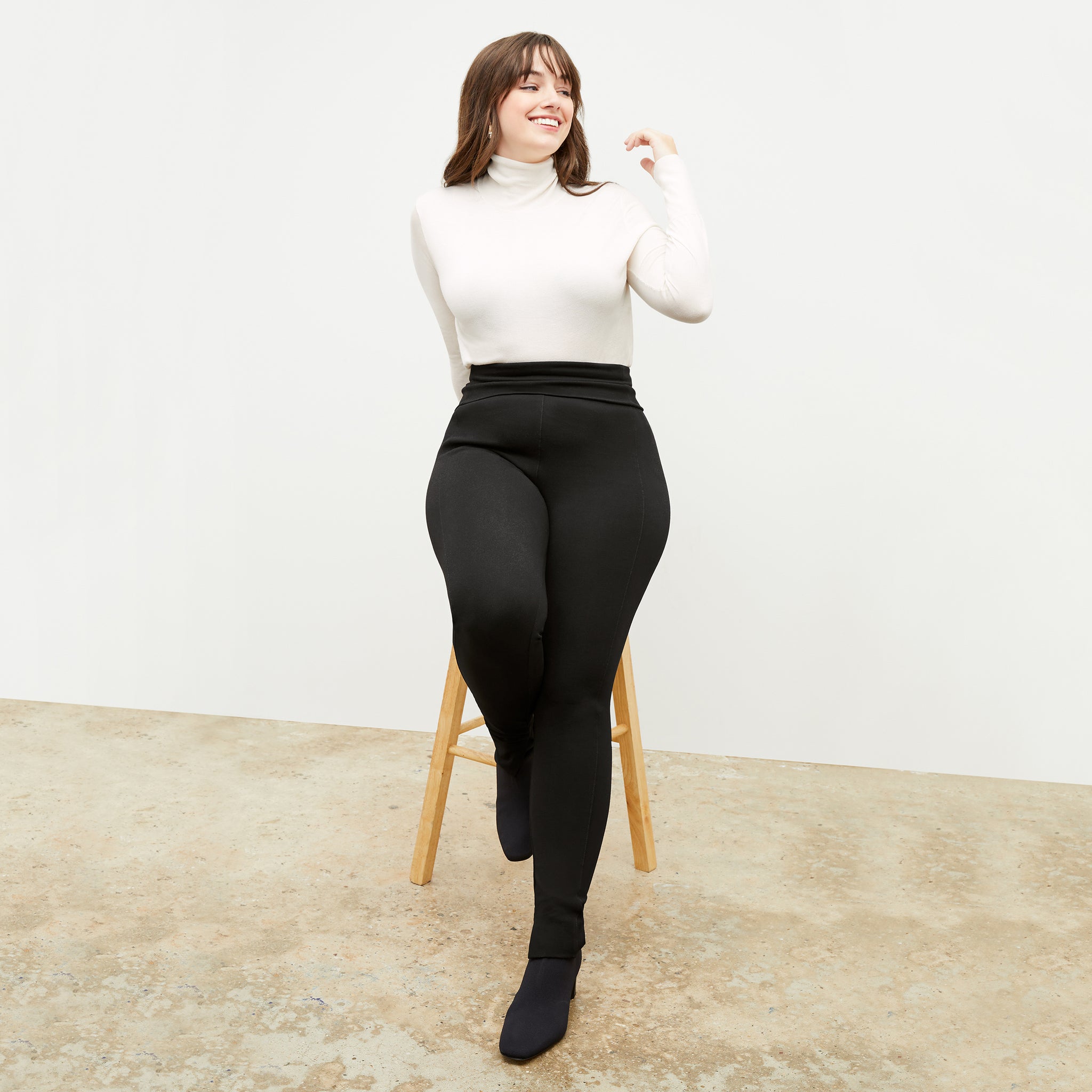 EMPETUA Women's High waisted Shaping black leggings Size M NWT